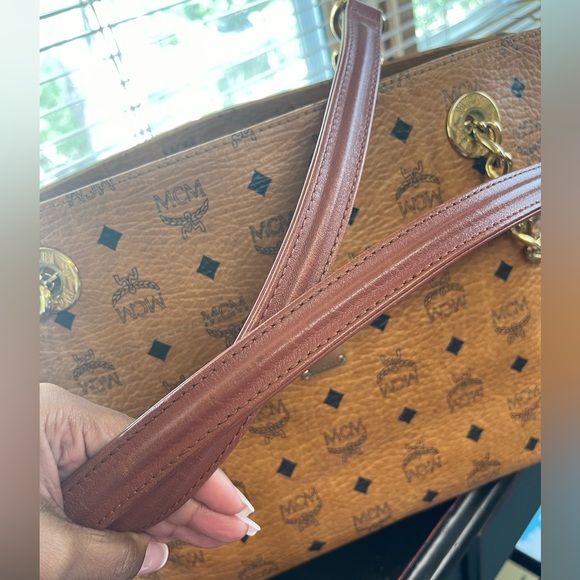 MCM CHAIN TOTE BAG - Picture 3 of 11